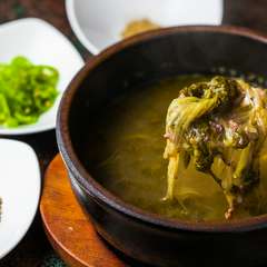 韓国版のどじょう汁は、夏バテ防止に最適な夏季限定メニュー