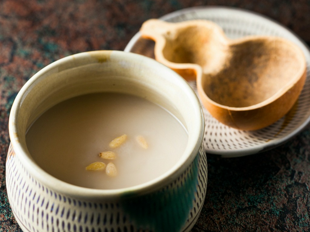 口当たりまろやかな韓国のお酒『マッコリ』