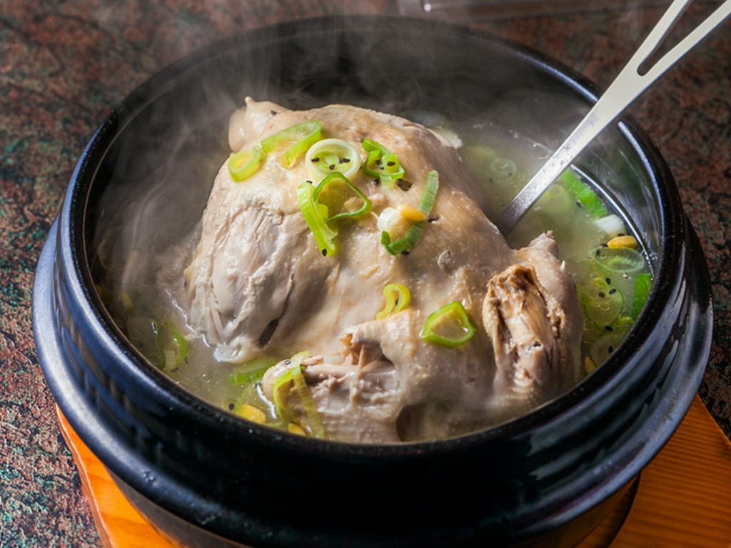 夏のスタミナ料理『サムゲタン1羽』