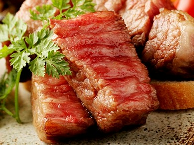 自慢の個室で季節の本格会席と日本酒