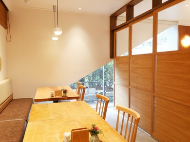 自由が丘の落ち着いた雰囲気の居心地のいいお店 ヒトサラ