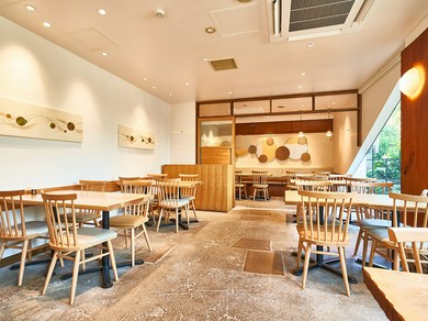 「和」の雰囲気の落ち着いた空間