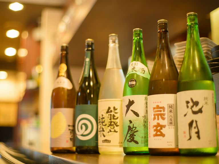 料理の名脇役を務めてくれる、20種類を超える石川県の地酒