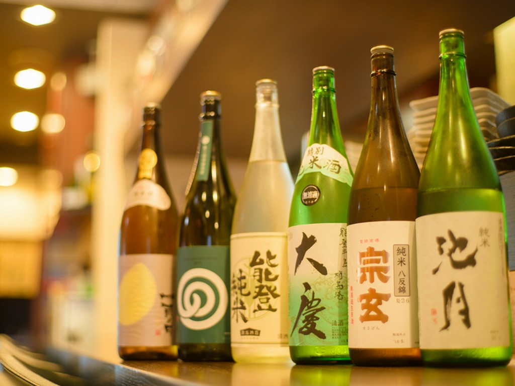 料理の名脇役を務めてくれる、20種類を超える石川県の地酒