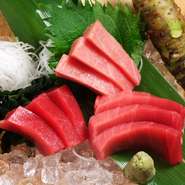 旬の魚介造りが15～20種。その日の仕入れにより異なります。