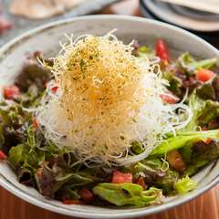 クセになる食感の楽しさ『じゃがいものパリパリサラダ』