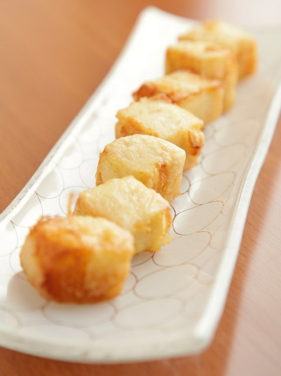 ひよこ豆ペーストとチーズのフリット