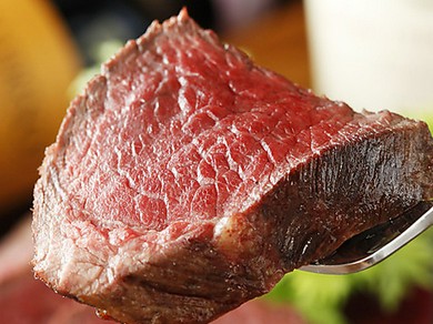 肉料理・魚料理とも人気の品が勢揃い