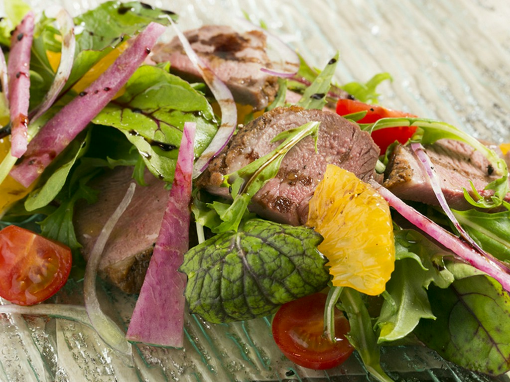 鴨肉とオレンジのサラダ