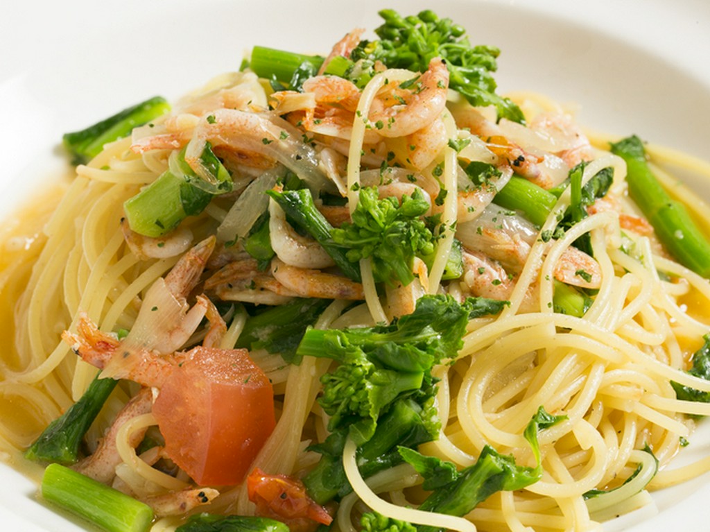 スパゲッティーニ 桜えびと菜の花のアーリオオーリオ