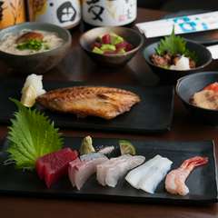 お客様のご嗜好とご予算からコースメニューをご用意致します。2500円からご用意しております。