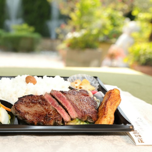 三田屋自信のステーキ弁当♪テイクアウト始めました!!
