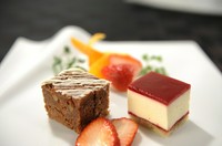 バレンタインに向け2/11(月・祝)~
フルコースにカルーアコーヒーを使った薫り高くアダルトな『カルーアショコラ♪』、フランボワーズたっぷりナパージュに包れたバニラムースはまさに「supreme a la vanille!!」♪♪