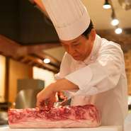 厳選黒毛和牛サーロインステーキ（　90g）税込価格8000円
厳選黒毛和牛サーロインステーキ（140g）税込価格11000円
厳選黒毛和牛サーロインステーキ（190g）税込価格14000円
厳選黒毛和牛サーロインステーキ（240g）税込価格17000円

※コース内容は同じです。