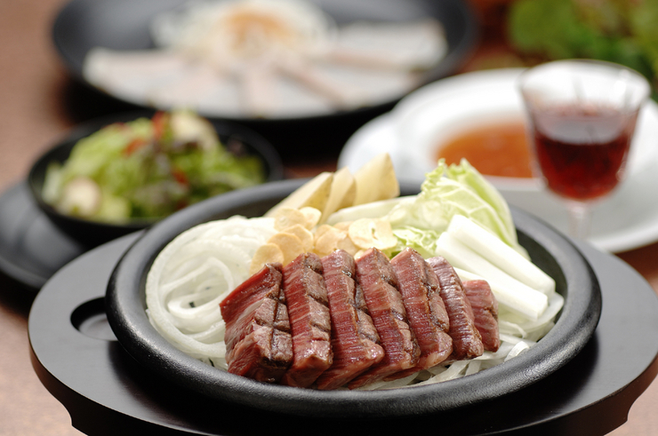 Full course of Japanese black beef fillet steak (90g)