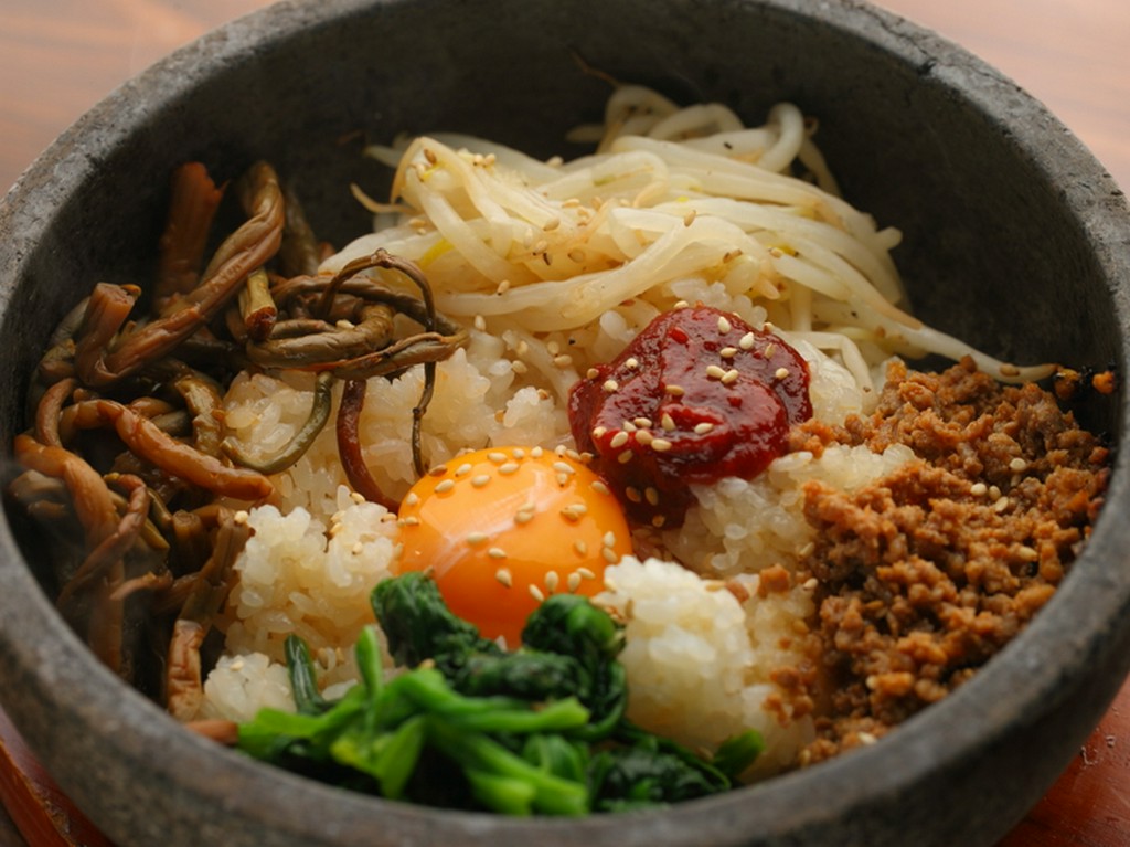 食べごたえがあり、大満足な『石焼ビビンバ』