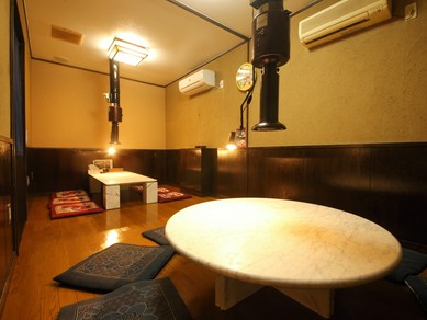 個室・座敷でゆっくりとホルモン・炭火焼肉を楽しめる旭日屋