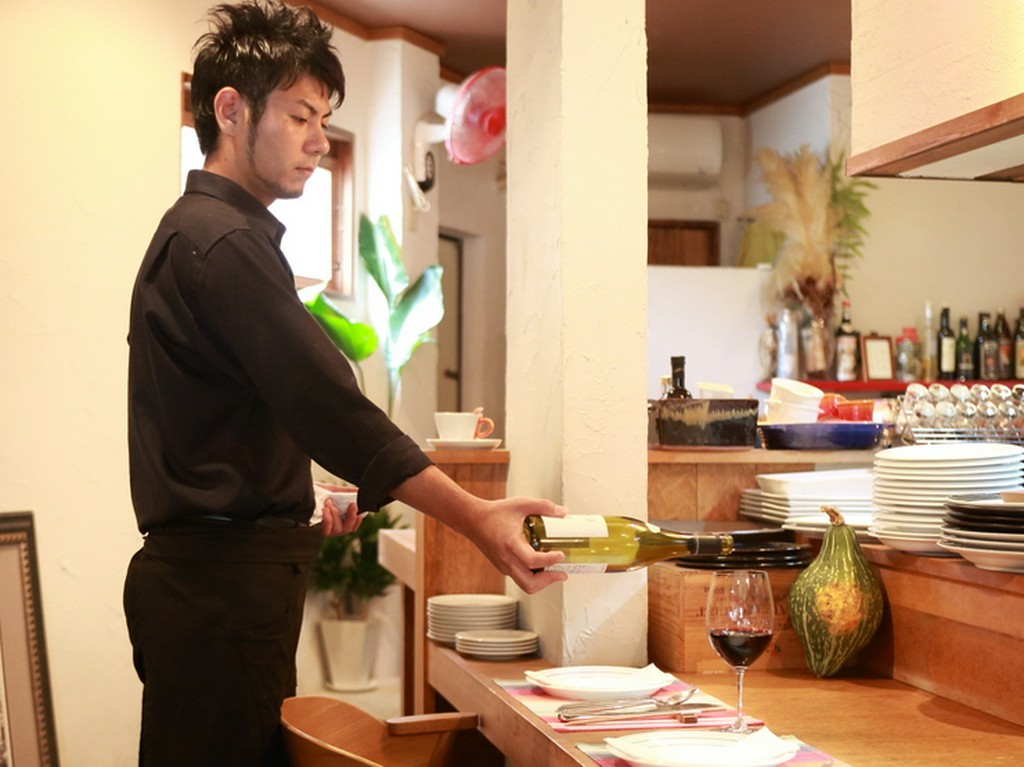 三宮から徒歩10分。ソムリエのいるイタリアンレストラン