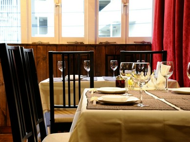 高級食材を使用した本格中華料理。接待でも利用できるお店です