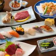 【入船鮨　登呂店】の鮨と日本料理は、それぞれ専門の職人がつくる品々が提供されています。長い経験を重ねた“鮨一筋”と”日本料理一筋”のおいしさが一度に堪能できます。