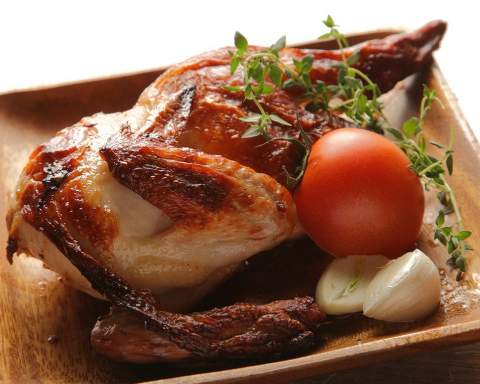 国産食材にこだわる和食ビストロ『チキン＆ワイン月光食堂』