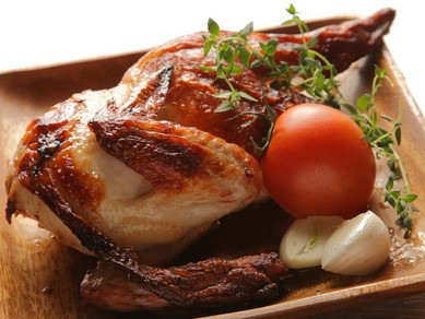 国産食材にこだわる和食ビストロ『チキン＆ワイン月光食堂』