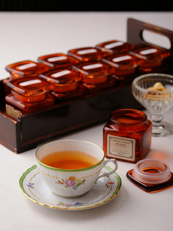 ハーブの効能などの知識をベースに、癒しの料理を満喫