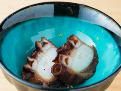 食べた瞬間、その柔らかさに誰もが驚く『蛸の柔らか煮』