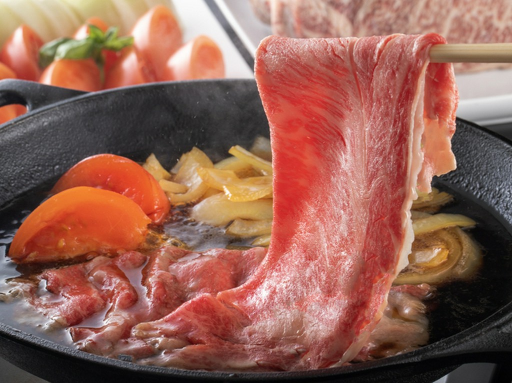 爽やかなトマトの酸味と和牛肉の旨みを堪能『トマトすき焼き』