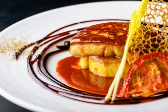 濃密なひとときを味わう『フォアグラのポワレ』