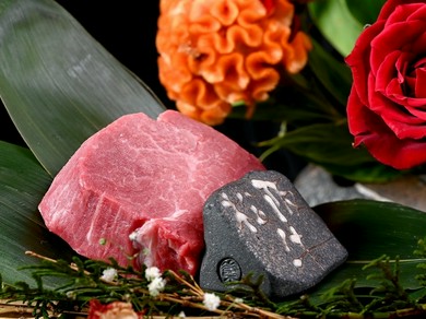 赤身と脂の黄金比『ヒレ　100g』
