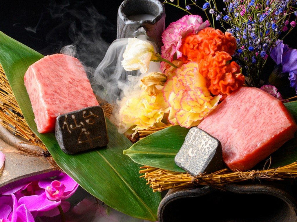 日本最大和牛松阪牛と地元仙台が誇る仙台牛の食べ比べコース