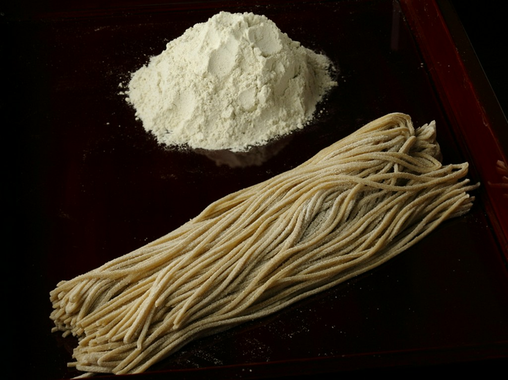 秋に旬を迎える香り豊かな新蕎麦が楽しめます