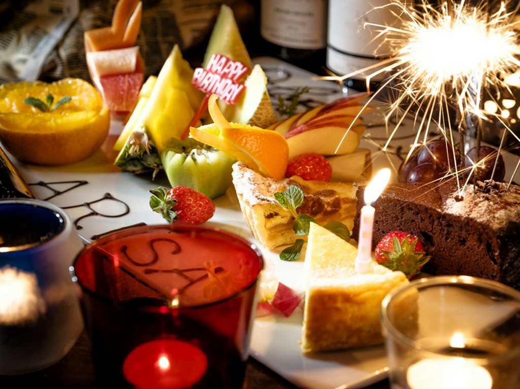 バースデープレート等の豊富なサプライズ演出がうれしい！