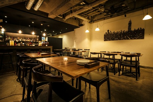 深夜まで営業中！　ガールズトークの尽きない女子会にピッタリ