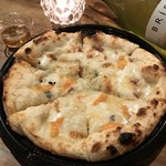 （4種チーズ）ハチミツ添え