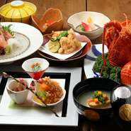 食前酒・先付・前菜・お椀・お造り（5点もり）・伊勢海老焼き・煮物・揚物・酢の物・お食事・デザート・お抹茶