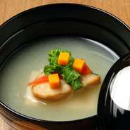 お祝いコース：お椀