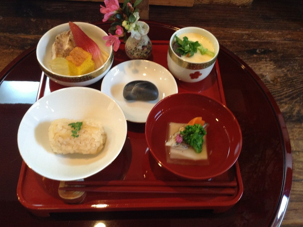 大切なお子様にお食い初め膳