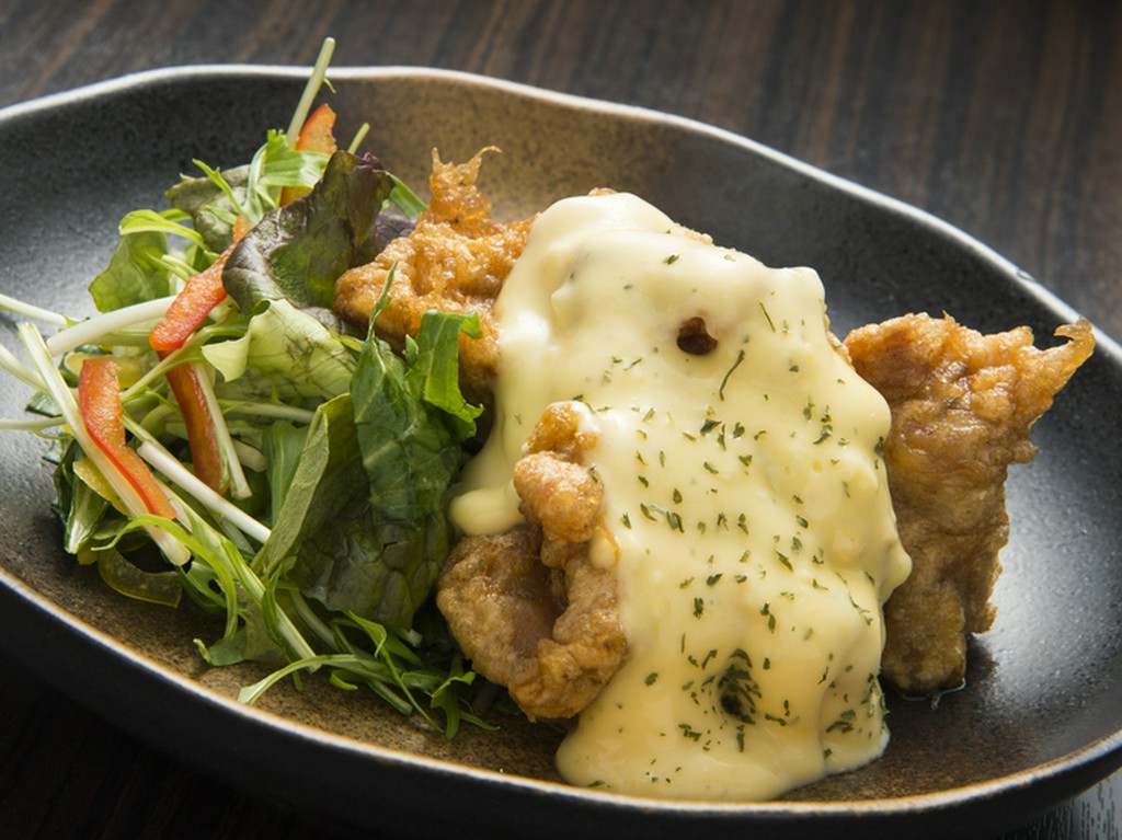 南蛮タレとタルタルソースのバランスが絶妙『チキン南蛮』