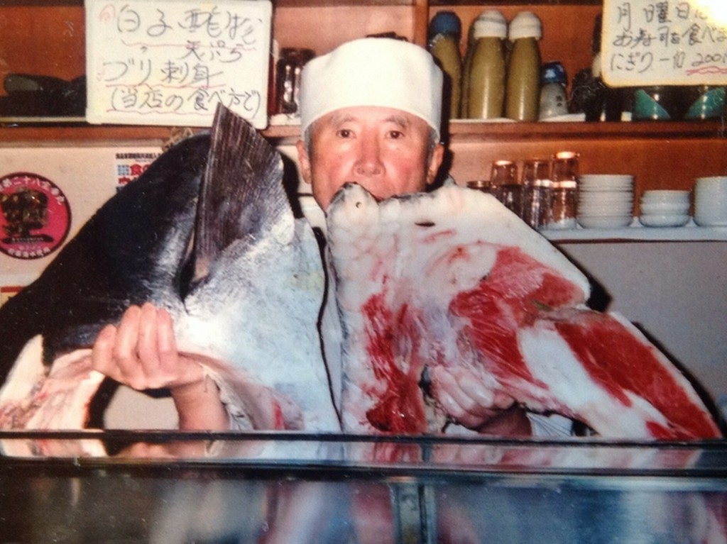 おどろきの大きさ！　まぐろのカマ