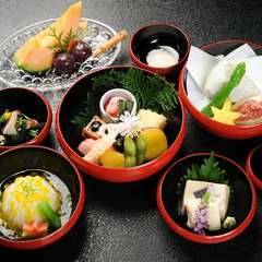 京野菜の旨みを引き出して、四季それぞれの京都を舌で味わう