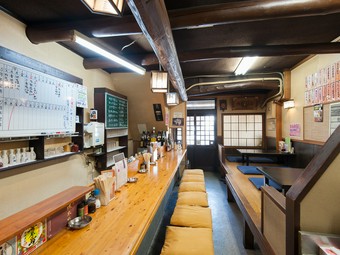 料理もお酒も美味しくて、くつろげる。そんな居心地の良いお店に