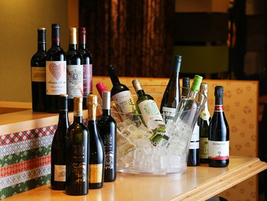 イタリアのワイナリーで丁寧につくられたワイン揃い