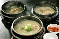じっくり煮込んだコラーゲンたっぷりの韓国定番美容湯。※写真はイメージです。