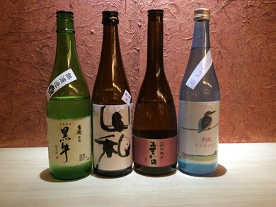 季節ごとに入荷、信頼おける酒屋さんから厳選仕入れ