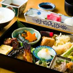 非日常の空間と時間に憩いながら、贅沢ランチを楽しめる！