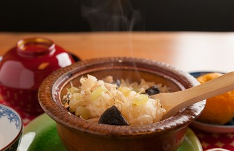 季節の炊き込みご飯