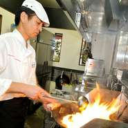 美味しいお料理を提供するということだけでなく、自分が学んだ中国料理の食文化としての情報も発信していきたいと思っています。