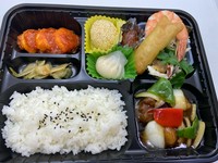 酢豚か油淋鶏どちらかを選べます